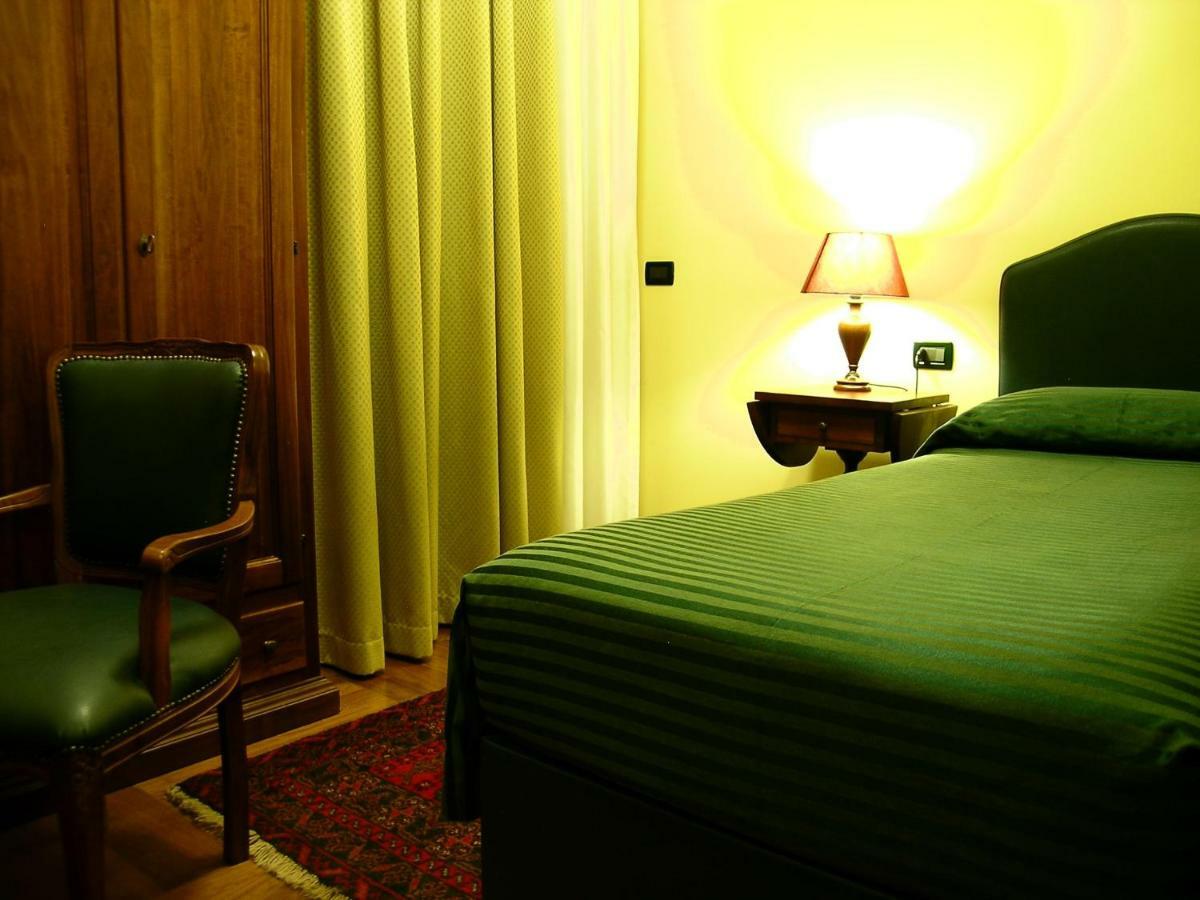Relax Style House Central Rooms Pescara Exteriér fotografie